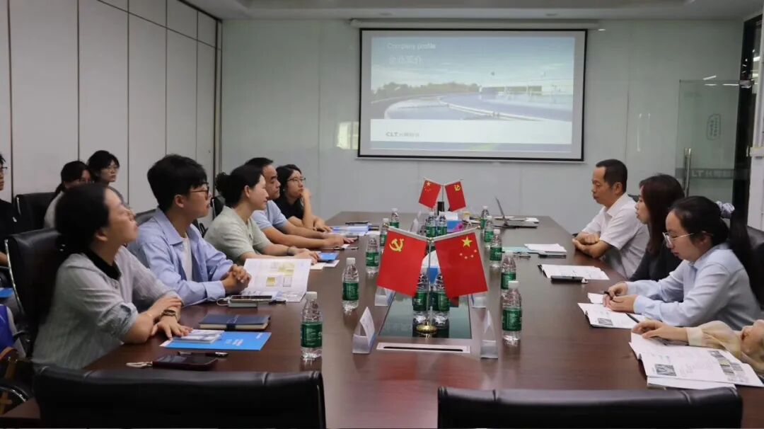 暨南大学环境与气候学院师生到访15vip太阳集团科技2.jpg